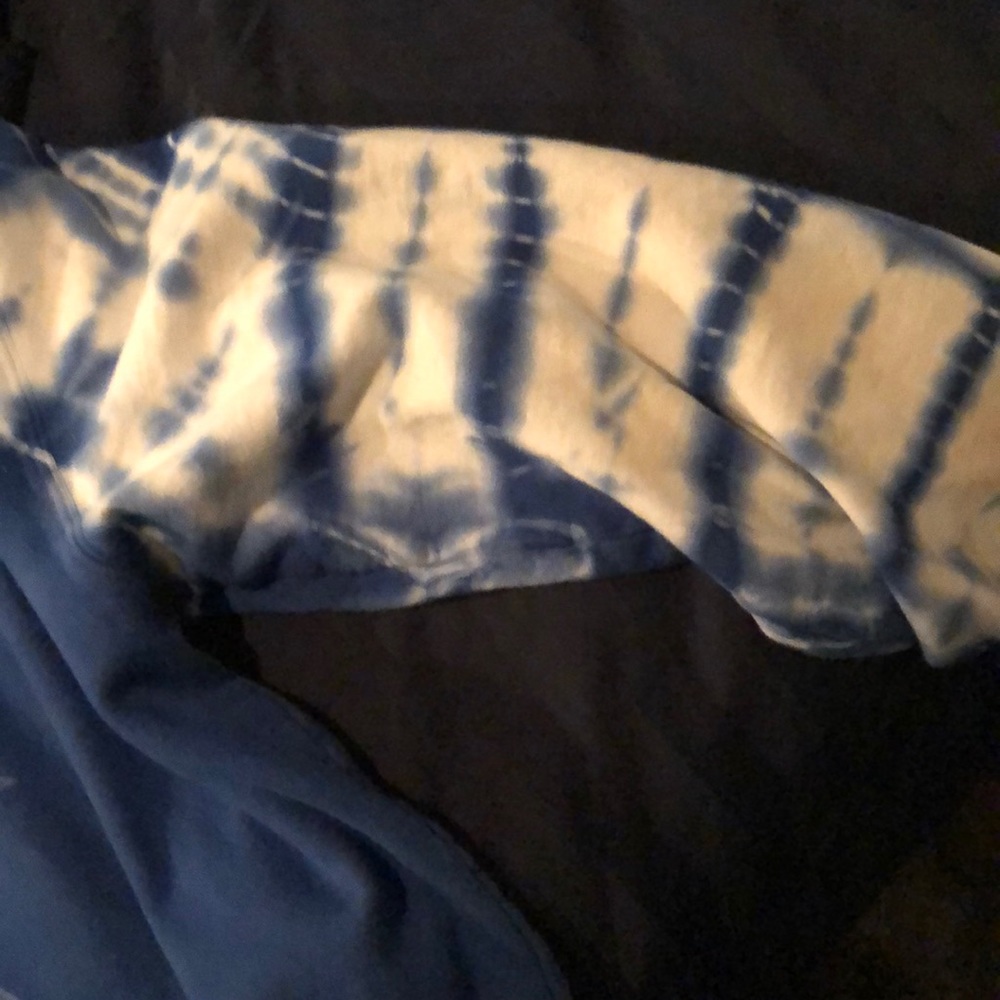 Sweater - Picture 2 of 4